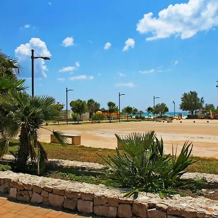 Fronte * Marina Di Pescoluse